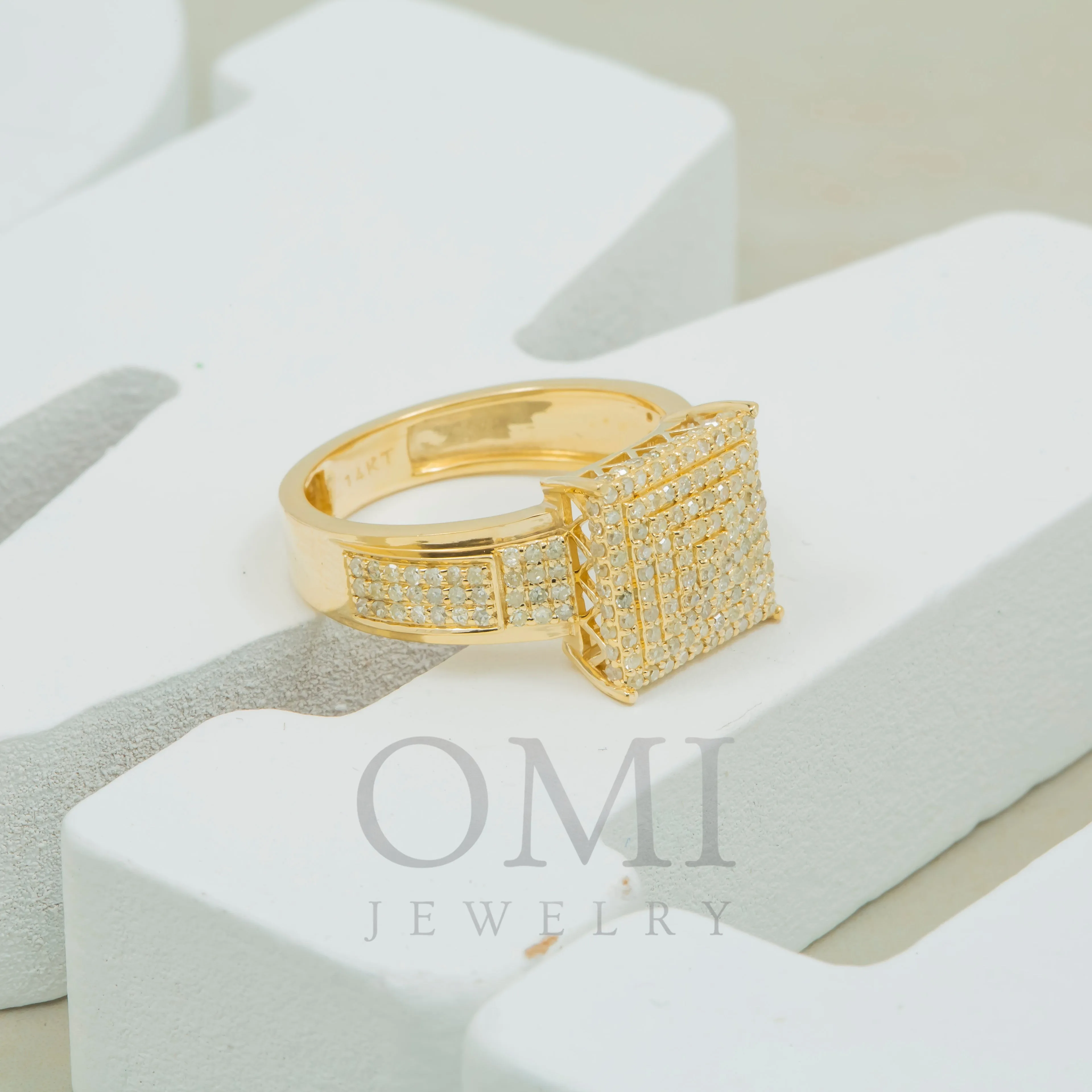 14K GOLD ROUND DIAMOND SQUARE SHAPE RING 0.89 CT