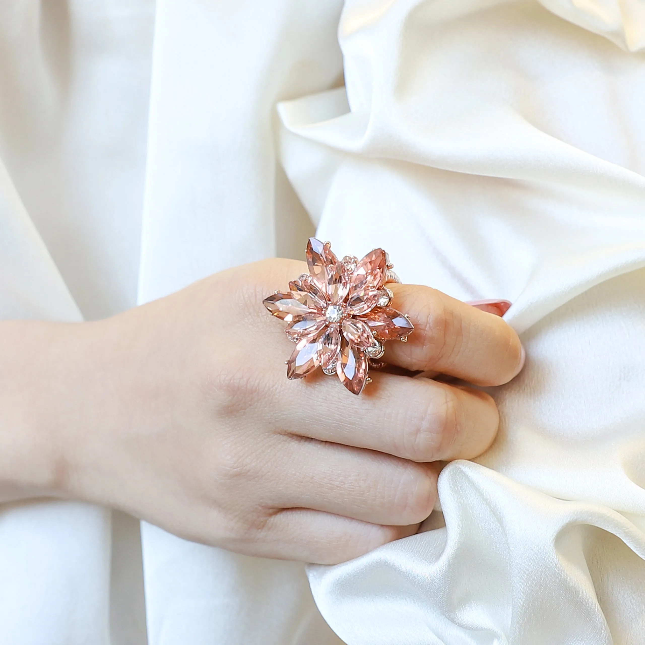 Aubrey Flower Burst Stretch Ring