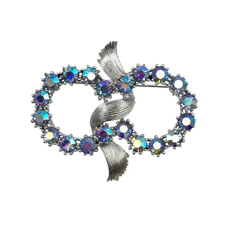 Coro Light Sapphire Rhinestone Rings Brooch