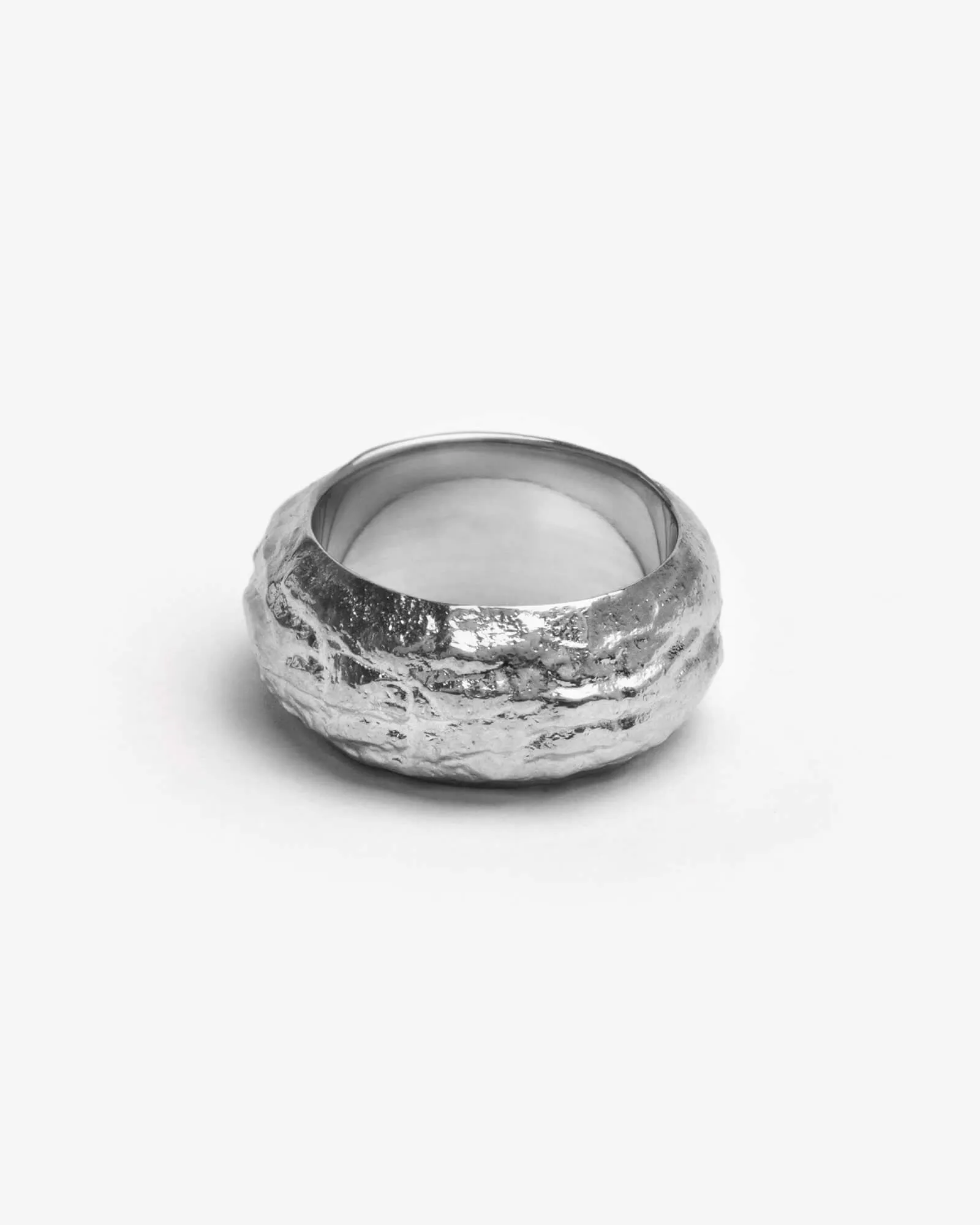 Fracture Ring (Bold)