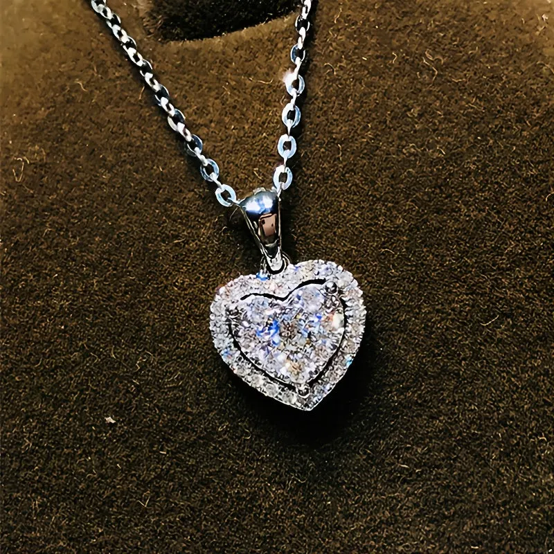 Gorgeous White Crystal Pendant Necklace - A Timeless Valentine's Day Gift for the Special Woman in Your Life!