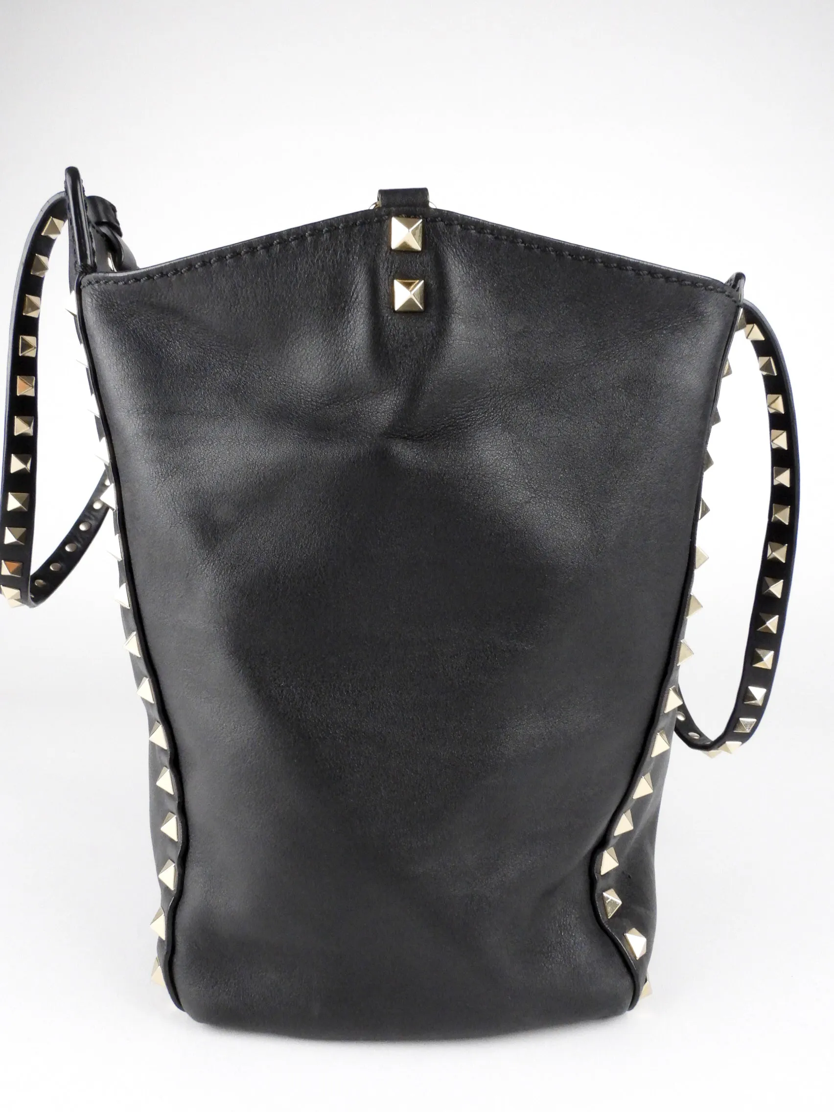 Valentino Garavani Black Leather Rockstud Medium Trapeze Tote Bag